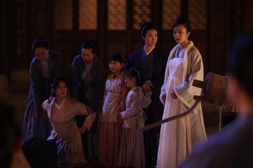 母女缘浅深,缘浅亦珍——探寻亲子关系的微妙平衡